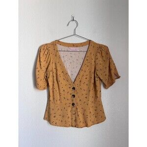 Urban Outfitters Kelsey Floral Button-Front Top in Gold Size SMALL